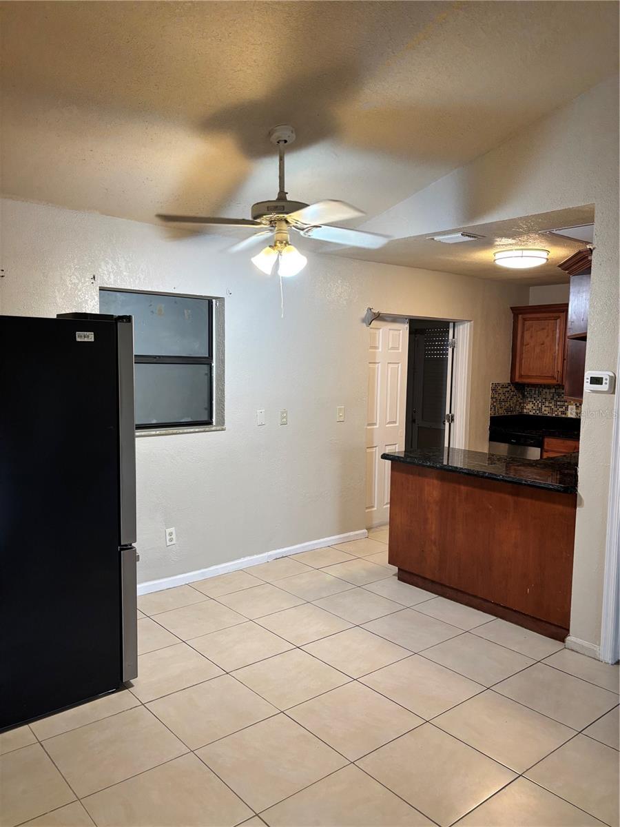 Image 22 of 32 For 14539 Wood Pine Drive 39