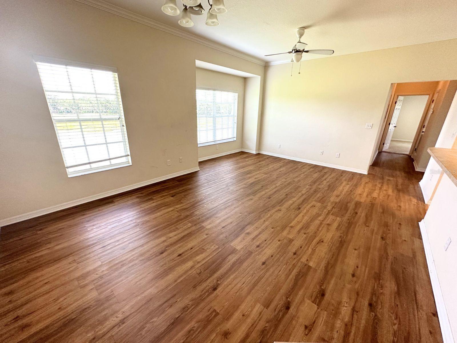 Image 4 of 26 For 407 Eagle Pond Drive