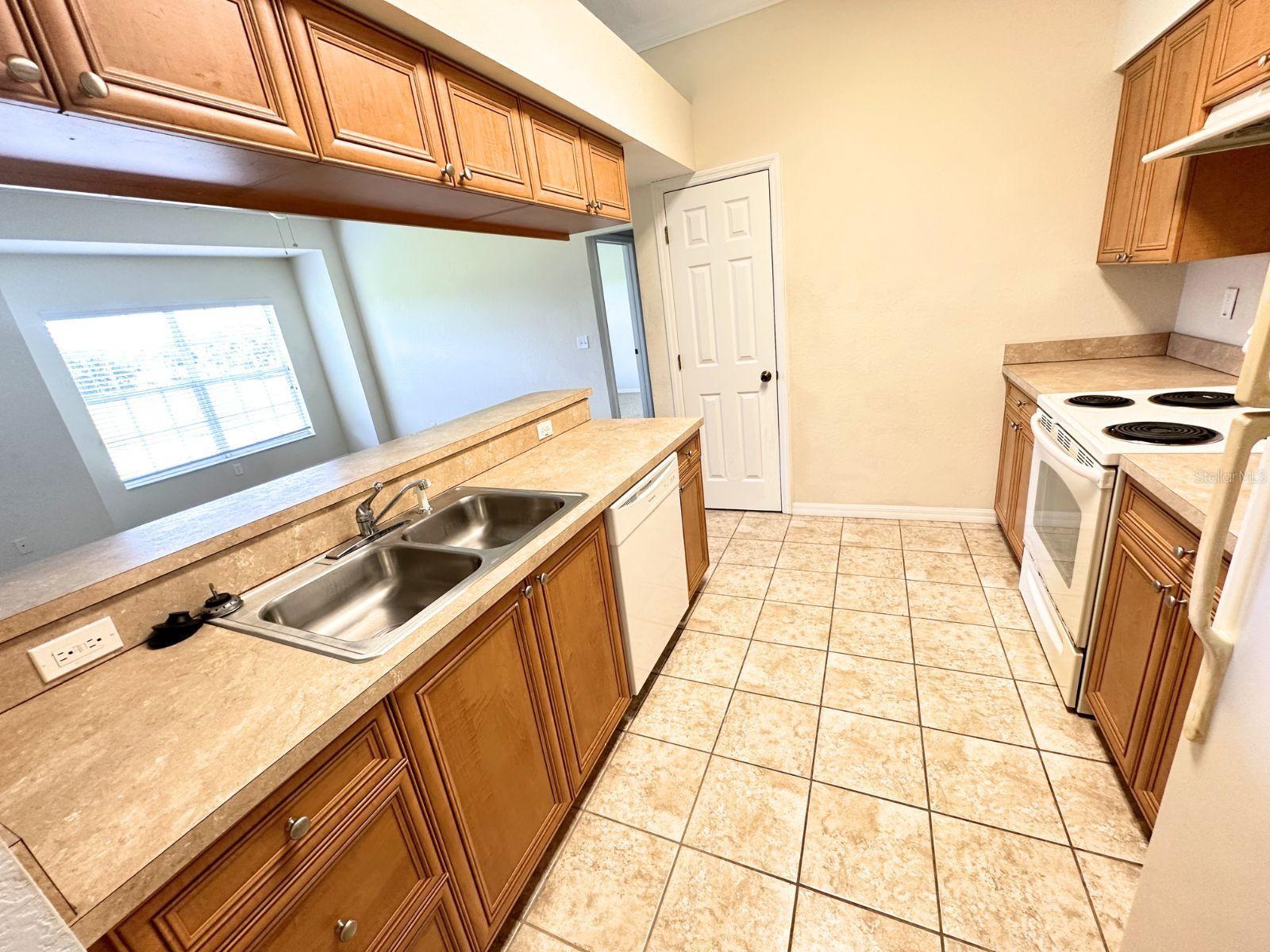 Image 6 of 26 For 407 Eagle Pond Drive