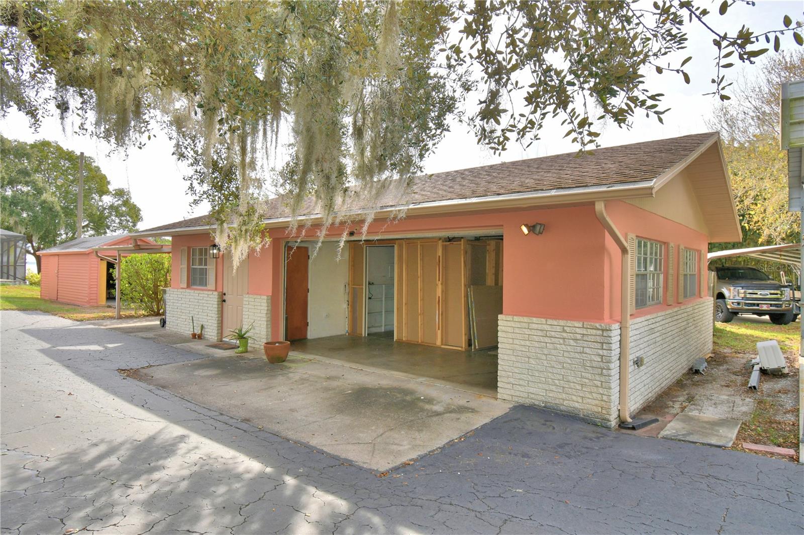 Image 16 of 56 For 4327 Chambers Street