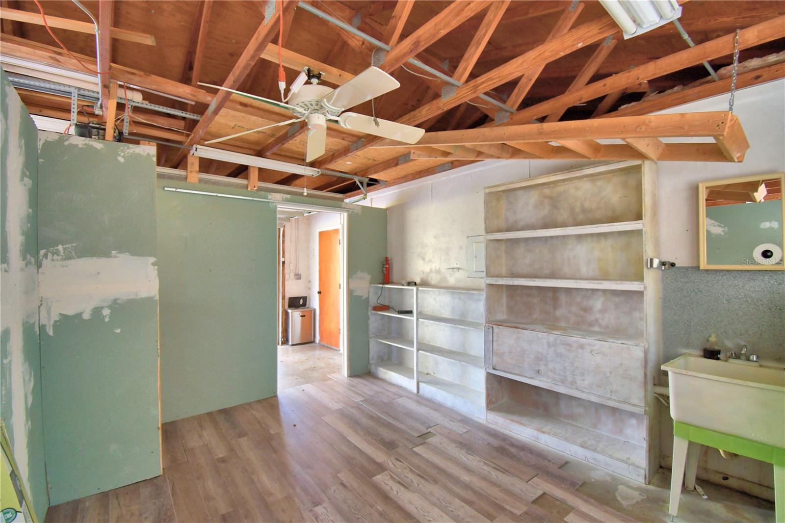 Image 23 of 56 For 4327 Chambers Street