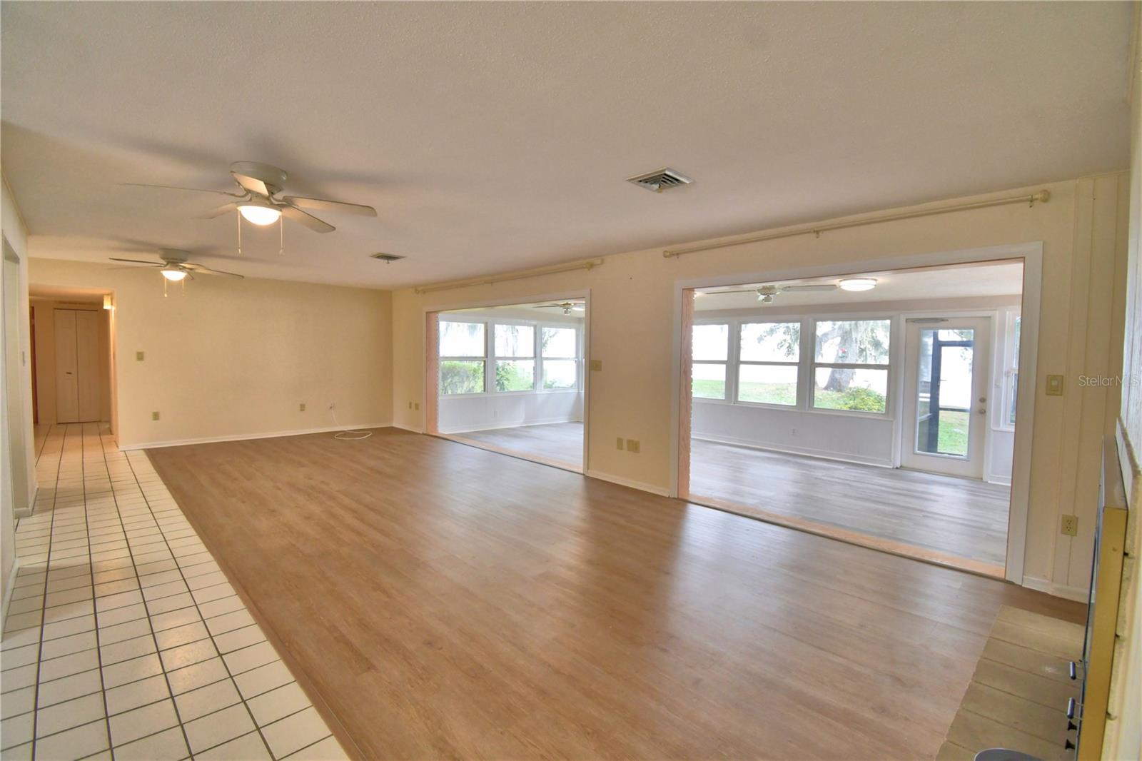 Image 4 of 56 For 4327 Chambers Street