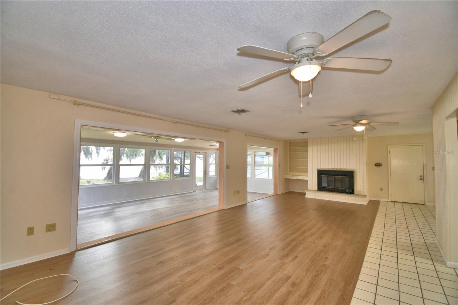 Image 46 of 56 For 4327 Chambers Street