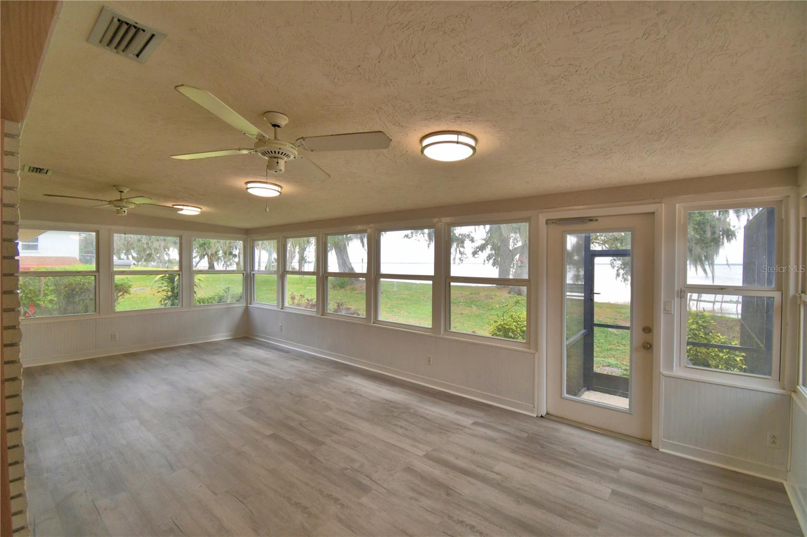 Image 50 of 56 For 4327 Chambers Street