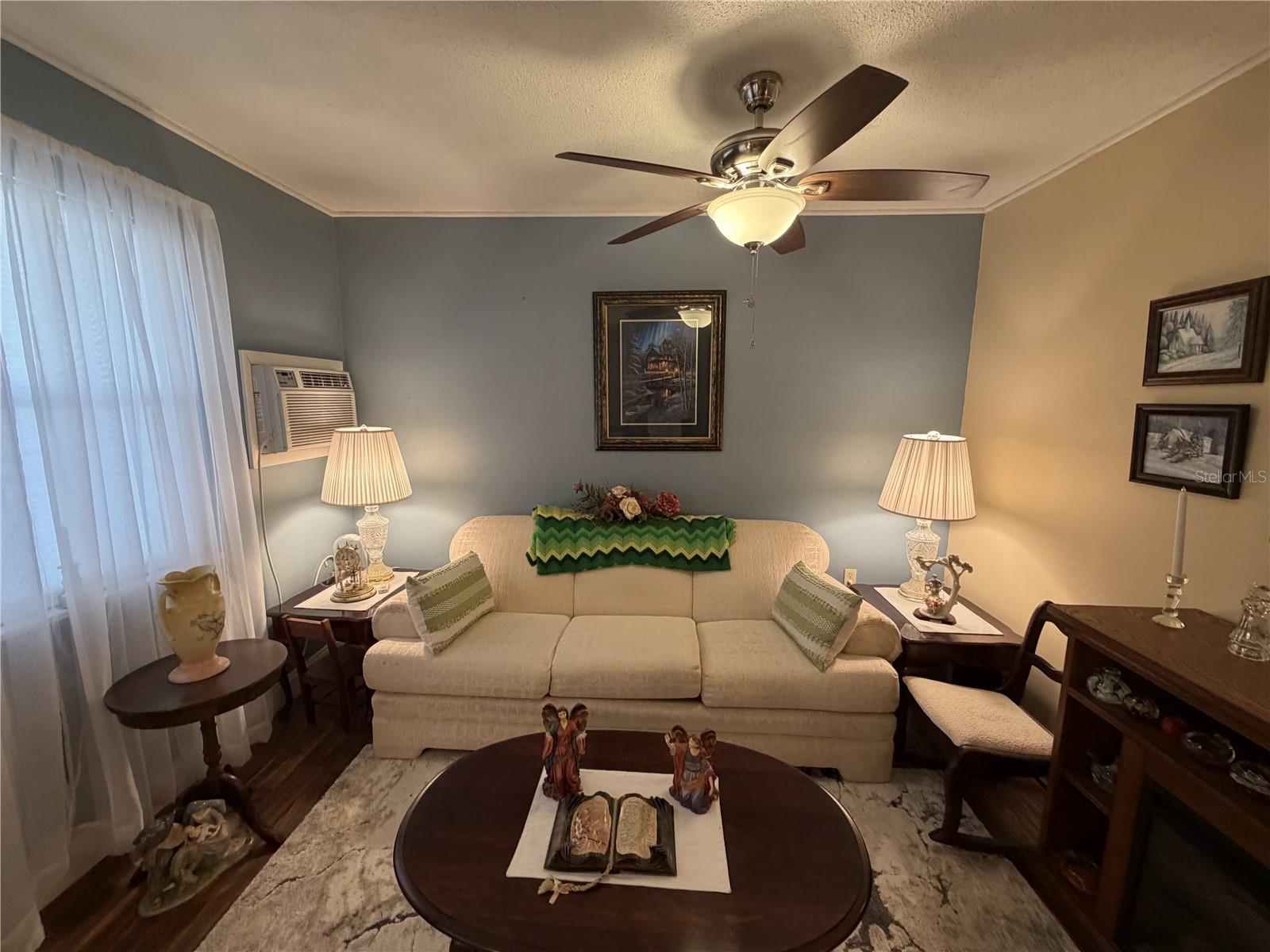 Image 9 of 55 For 4703 Howard Street