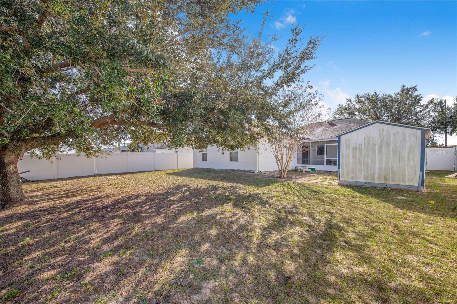 Image 24 of 38 For 5820 Royal Hills Circle