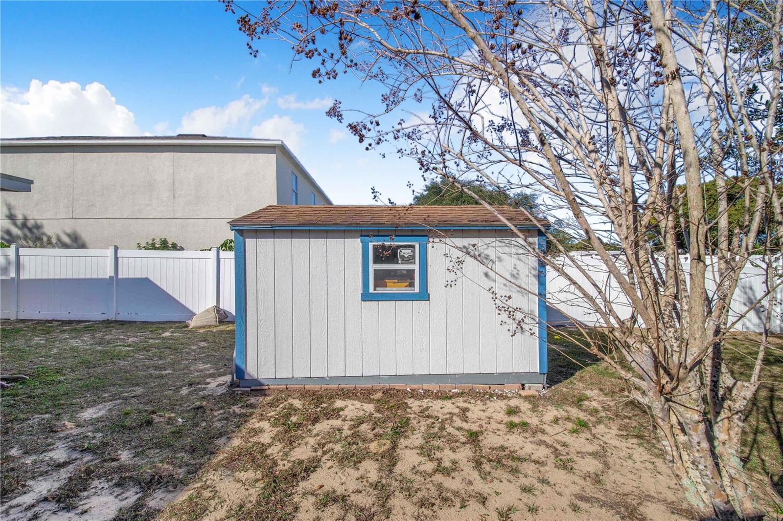 Image 29 of 38 For 5820 Royal Hills Circle