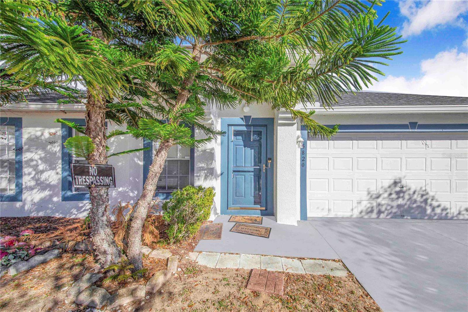 Image 6 of 38 For 5820 Royal Hills Circle