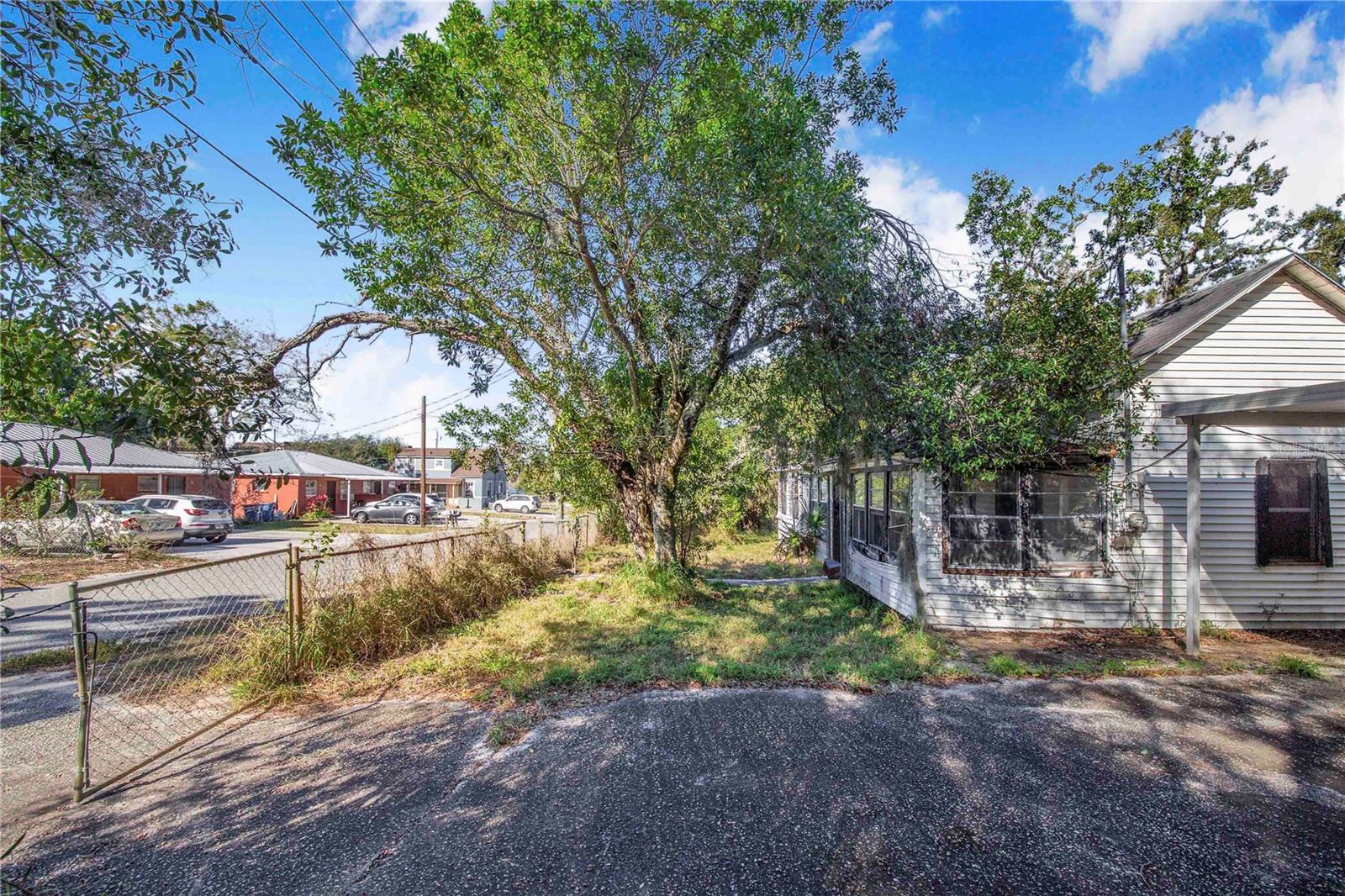 Image 4 of 5 For 46 Ash Street