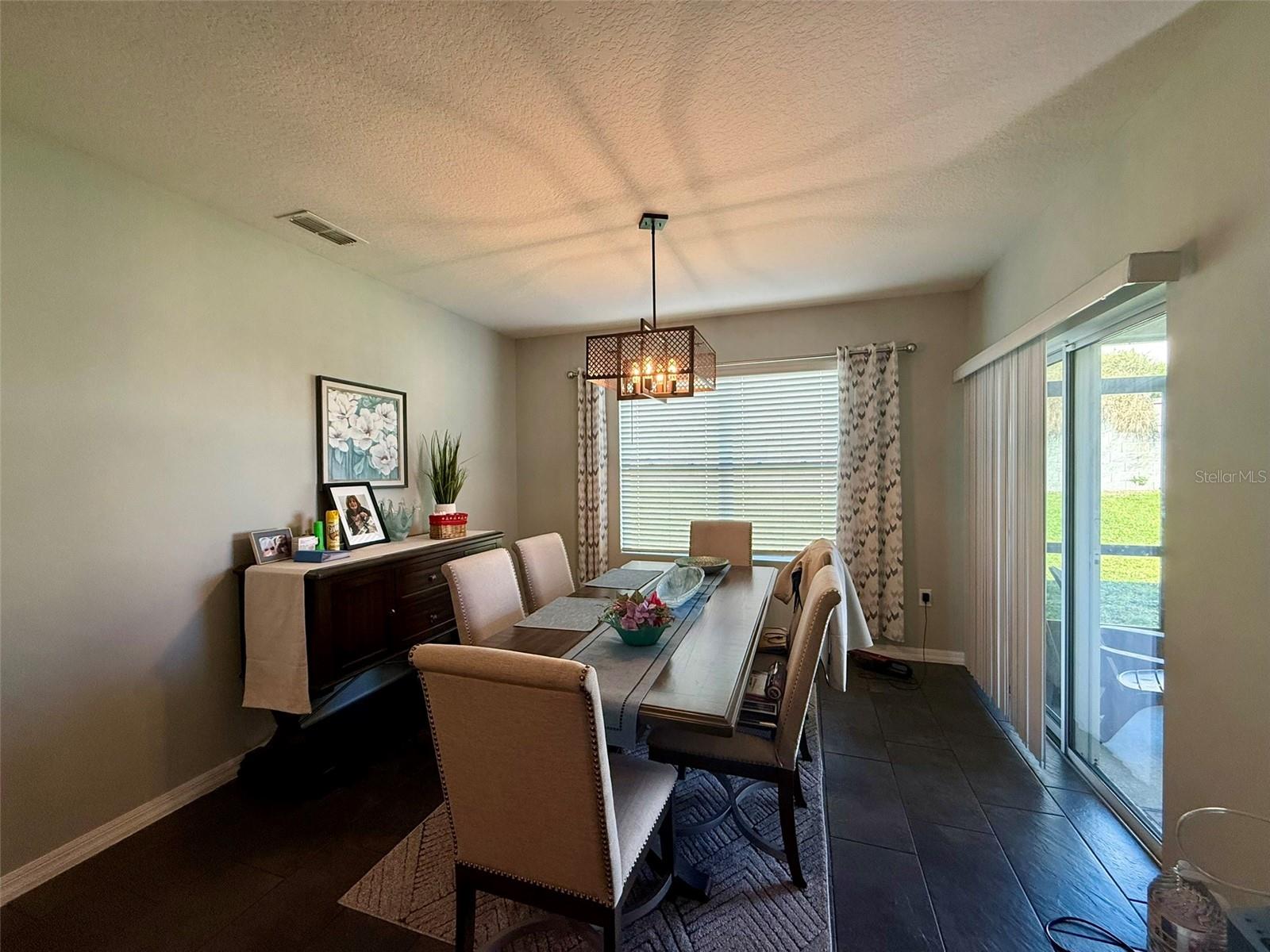 Image 11 of 41 For 257 Meadowbrook Boulevard