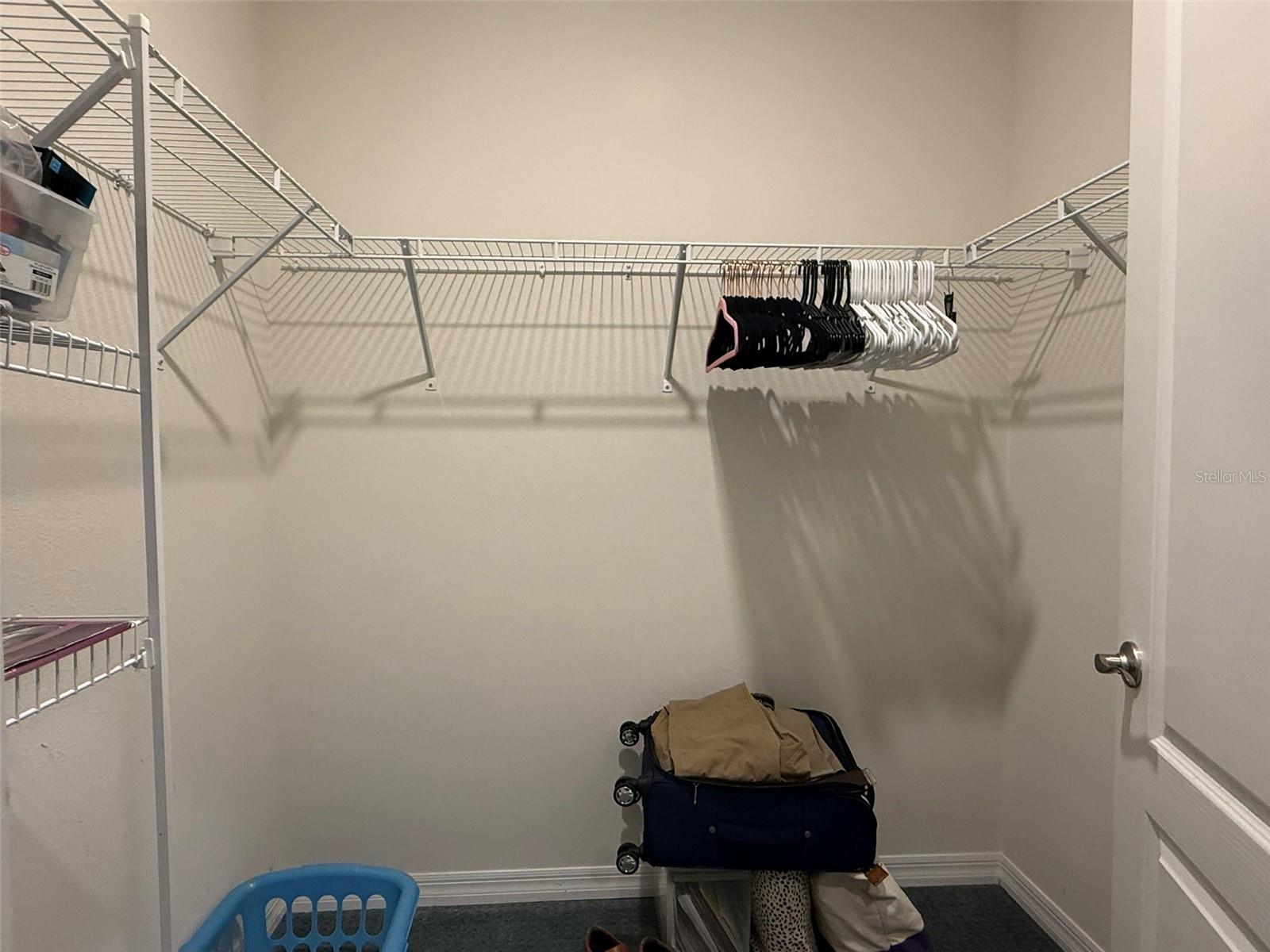 Image 19 of 41 For 257 Meadowbrook Boulevard