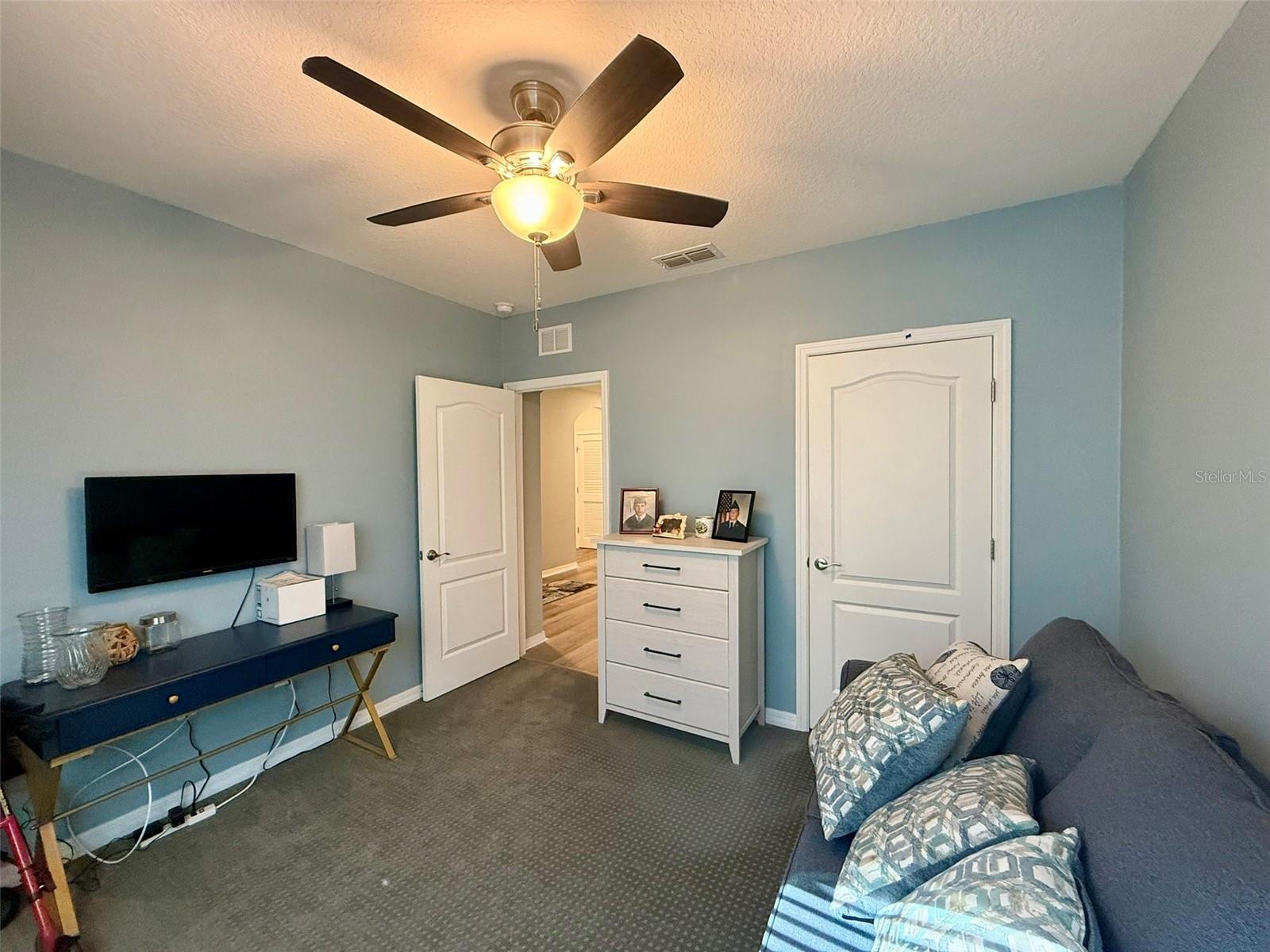 Image 27 of 41 For 257 Meadowbrook Boulevard