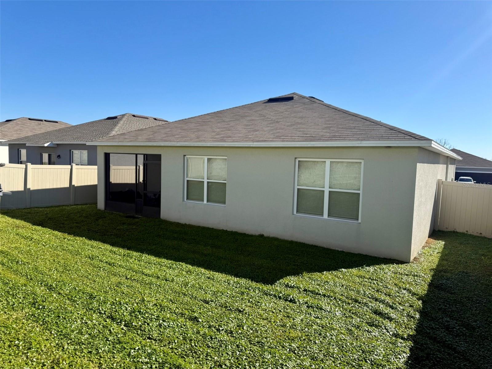 Image 33 of 41 For 257 Meadowbrook Boulevard