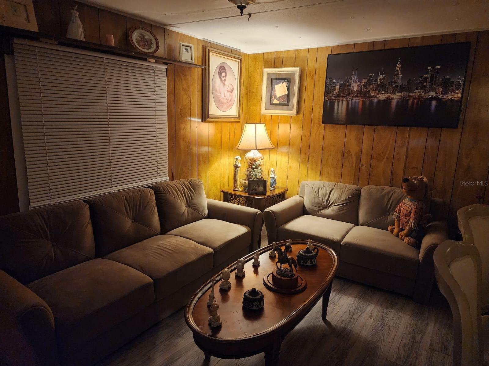 Image 13 of 51 For 7260 Woodstock Street