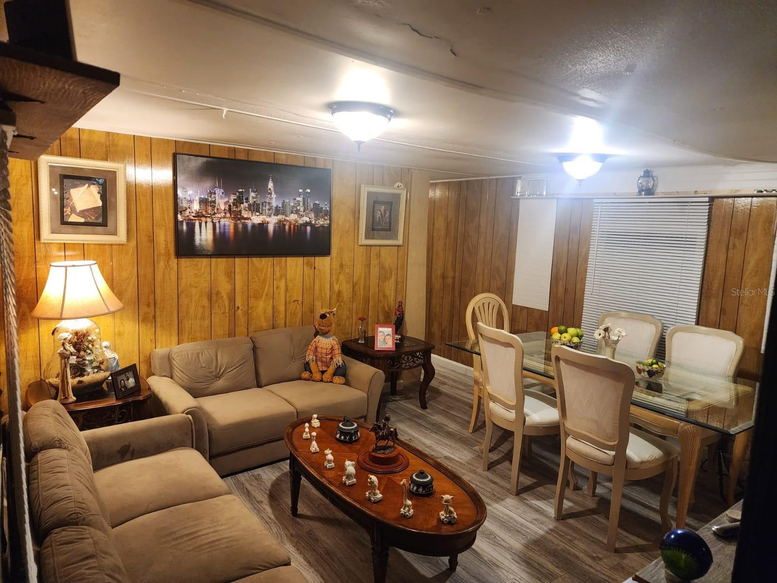 Image 16 of 51 For 7260 Woodstock Street