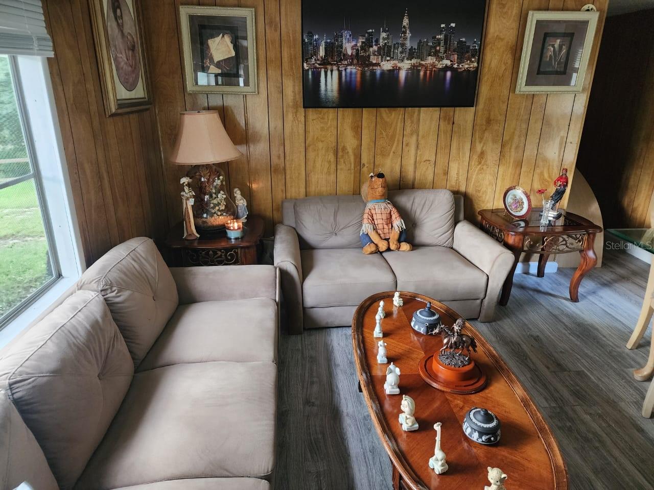 Image 18 of 51 For 7260 Woodstock Street