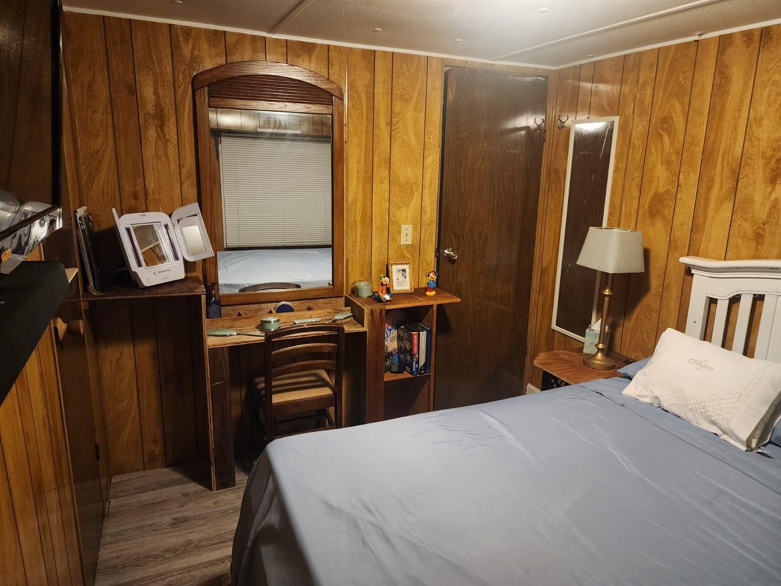 Image 25 of 51 For 7260 Woodstock Street