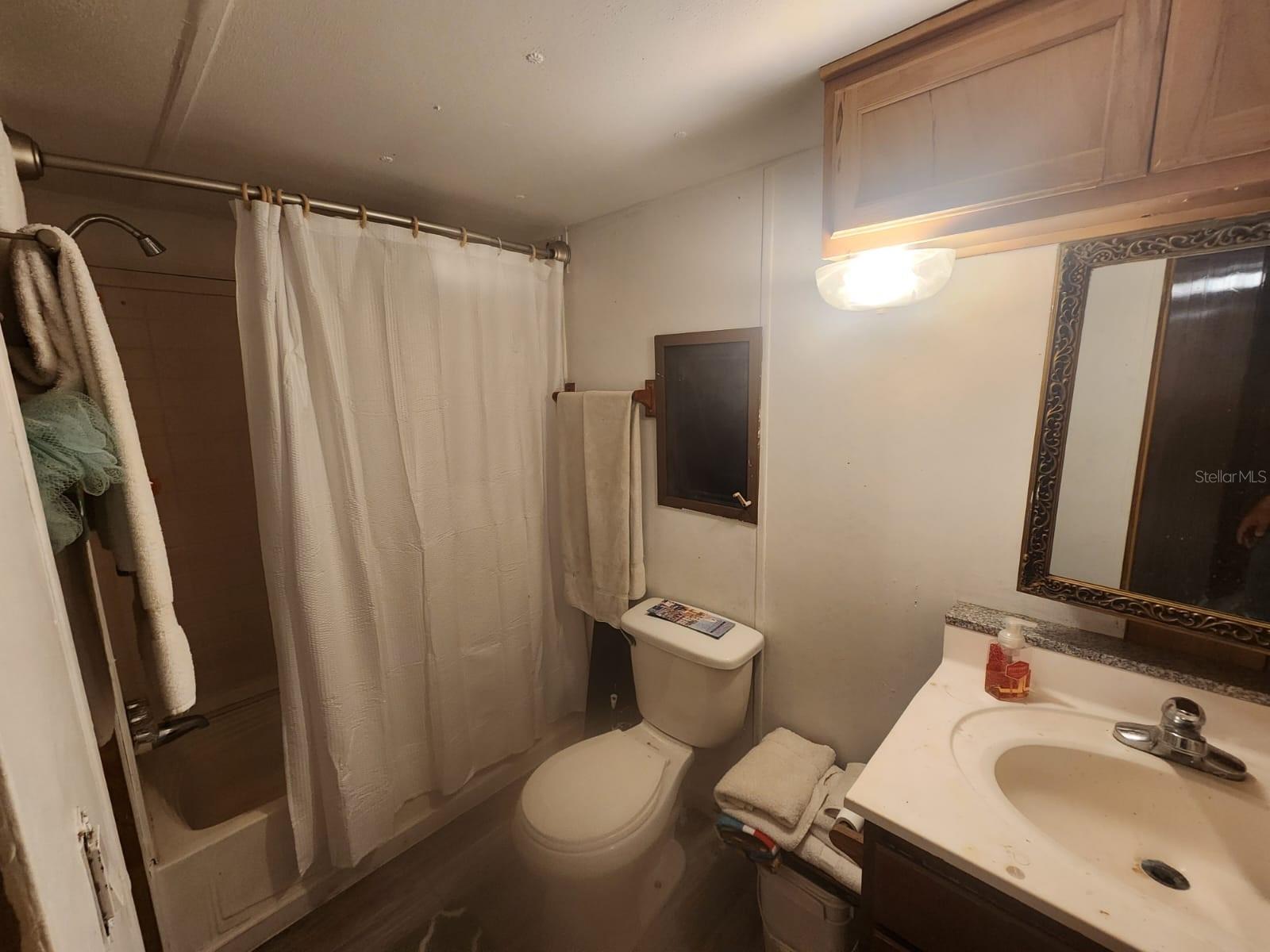 Image 26 of 51 For 7260 Woodstock Street