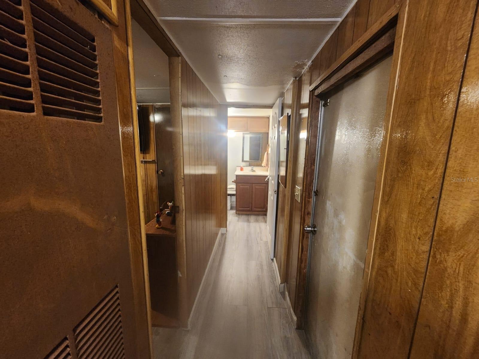 Image 27 of 51 For 7260 Woodstock Street