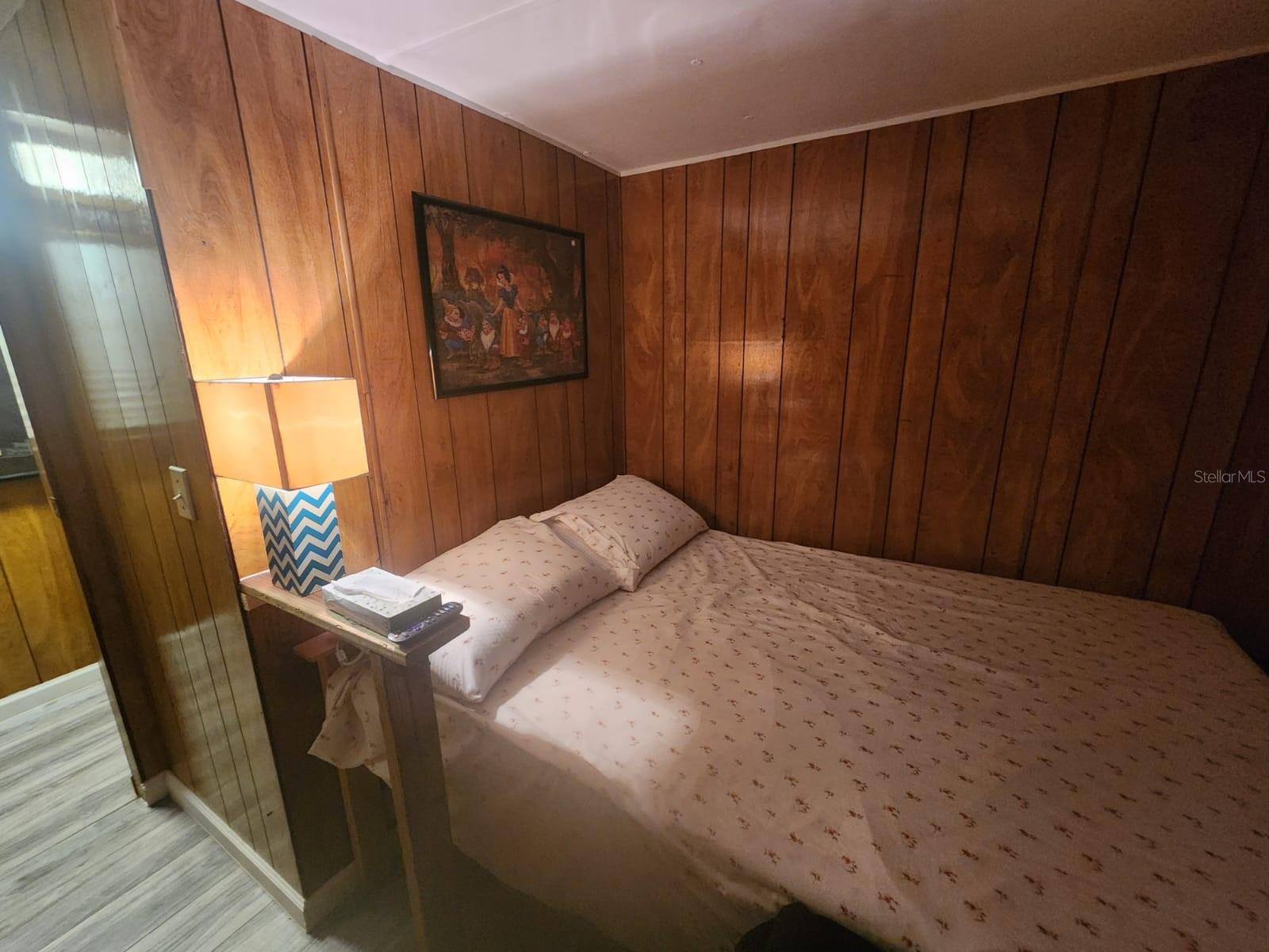 Image 28 of 51 For 7260 Woodstock Street