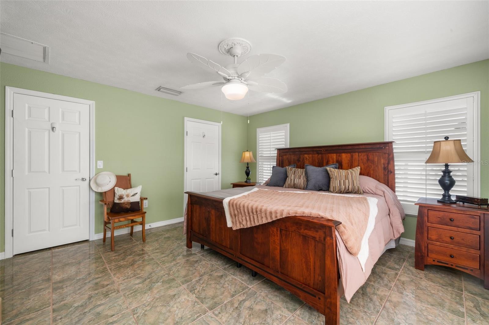 Image 27 of 62 For 101 Bougainvillea Street Ne