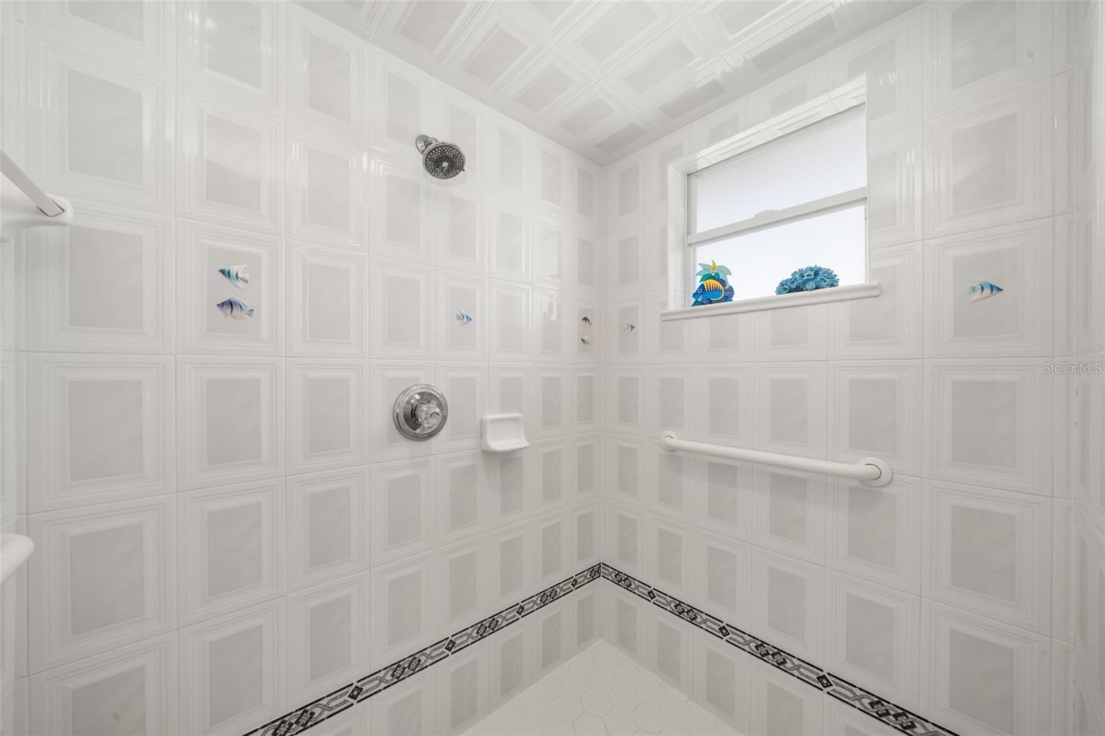 Image 32 of 62 For 101 Bougainvillea Street Ne