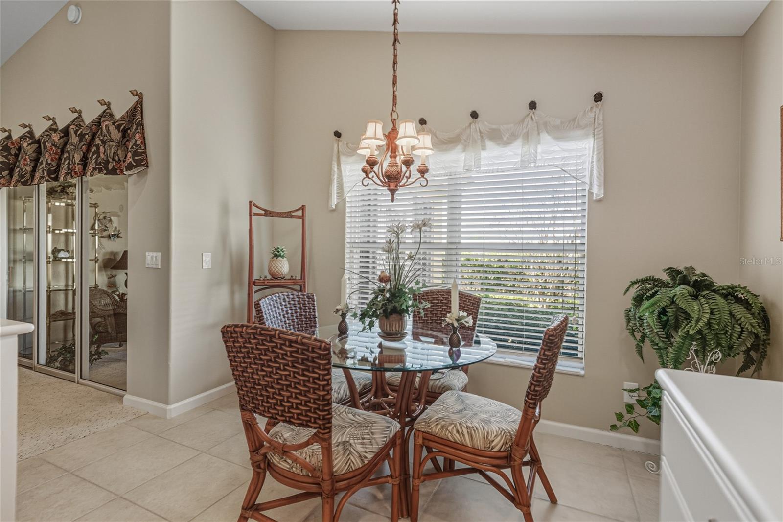 Image 19 of 64 For 332 Niblick Circle