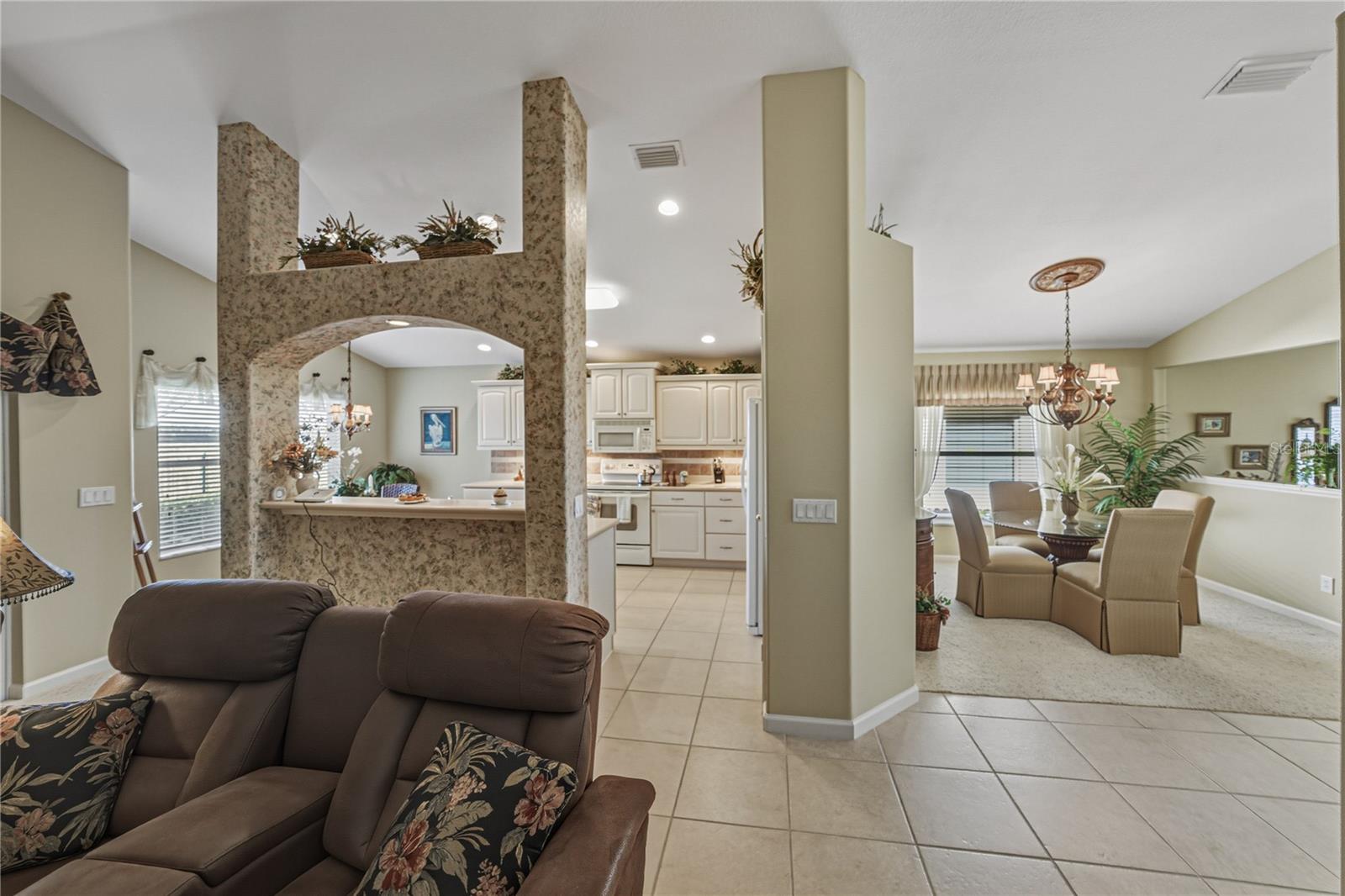 Image 21 of 64 For 332 Niblick Circle