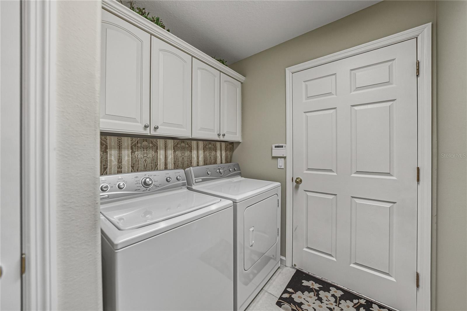 Image 42 of 64 For 332 Niblick Circle