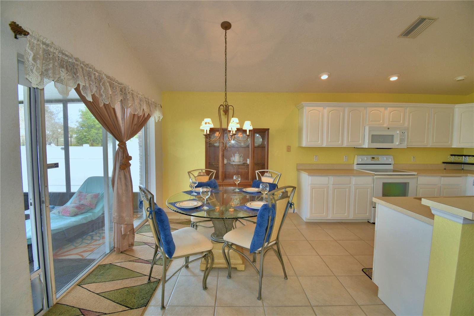 Image 10 of 56 For 168 Argyle Gate Loop Rd