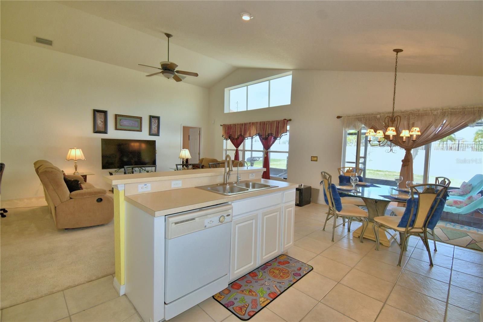 Image 12 of 56 For 168 Argyle Gate Loop Rd