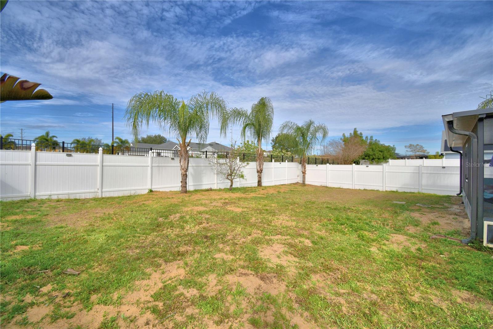 Image 25 of 56 For 168 Argyle Gate Loop Rd