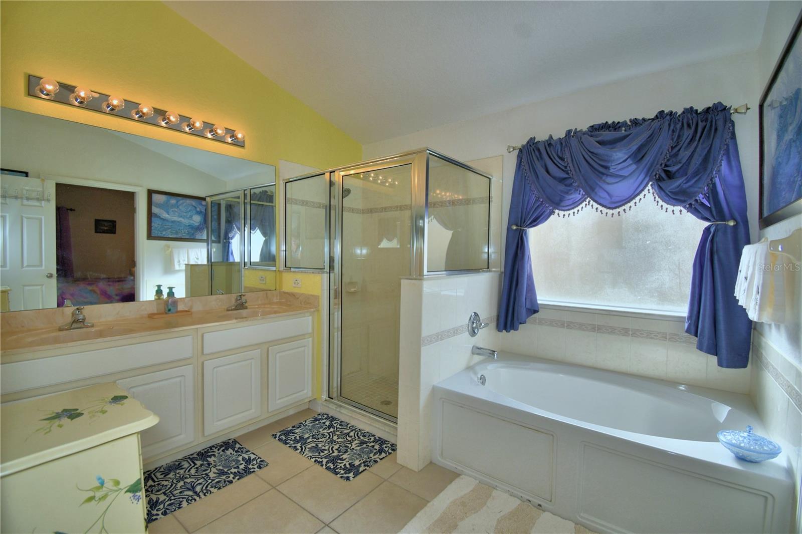 Image 30 of 56 For 168 Argyle Gate Loop Rd