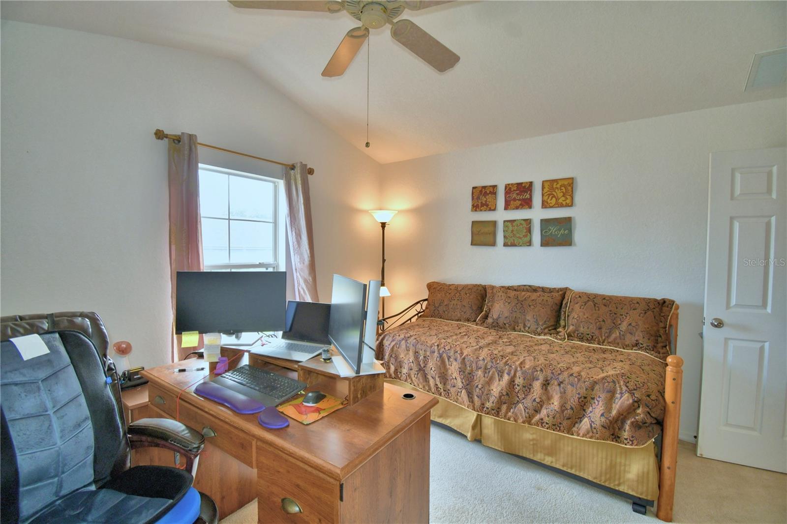 Image 34 of 56 For 168 Argyle Gate Loop Rd