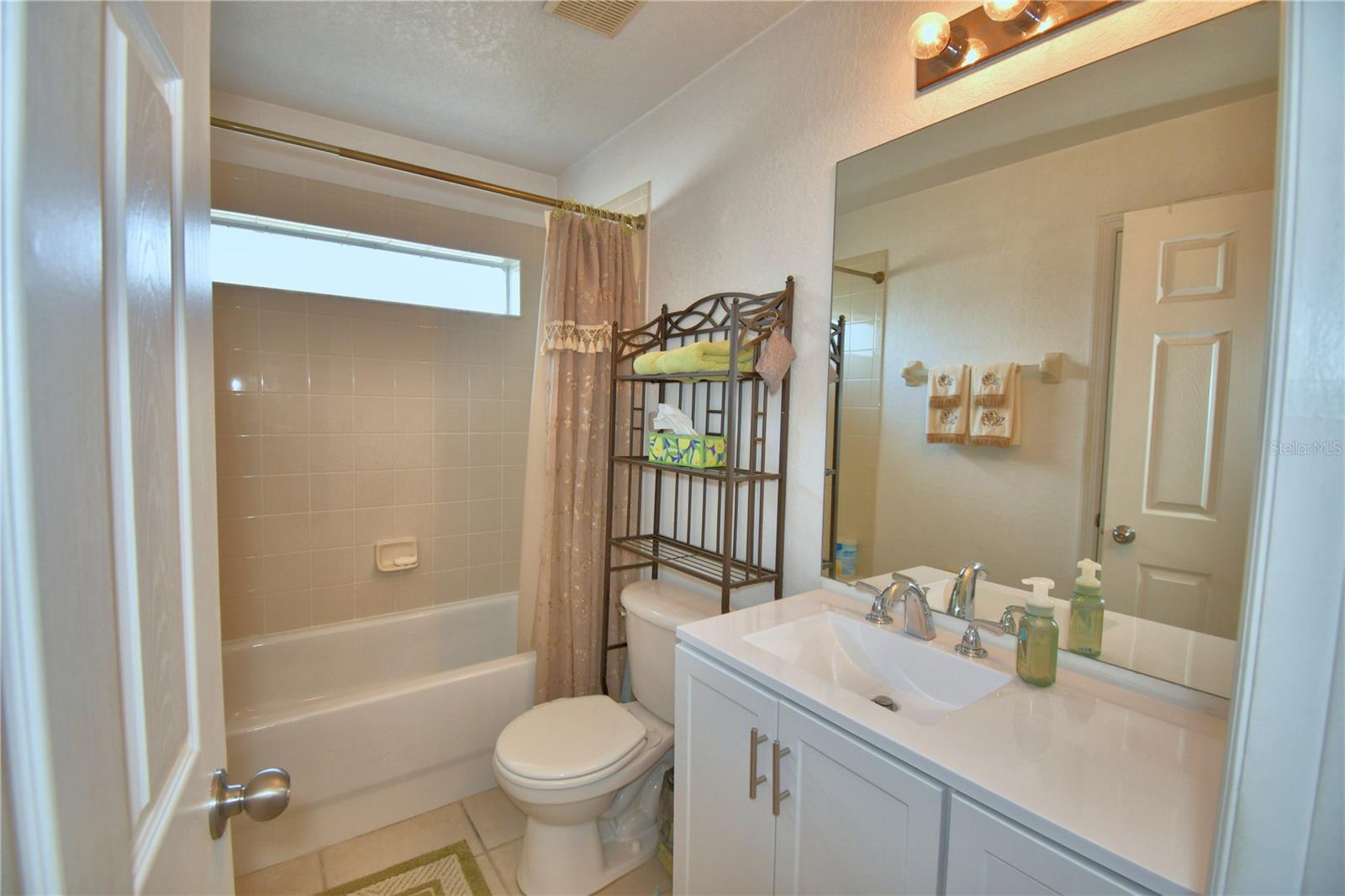 Image 35 of 56 For 168 Argyle Gate Loop Rd