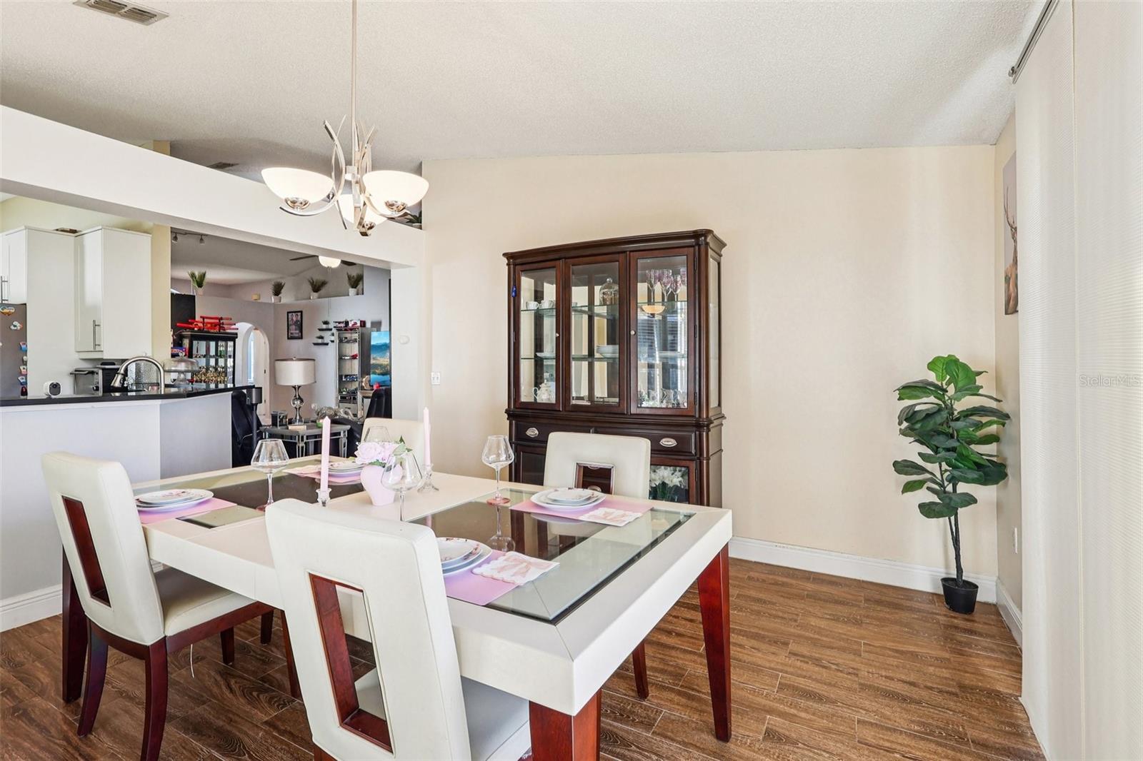 Image 11 of 32 For 111 Elgin Boulevard