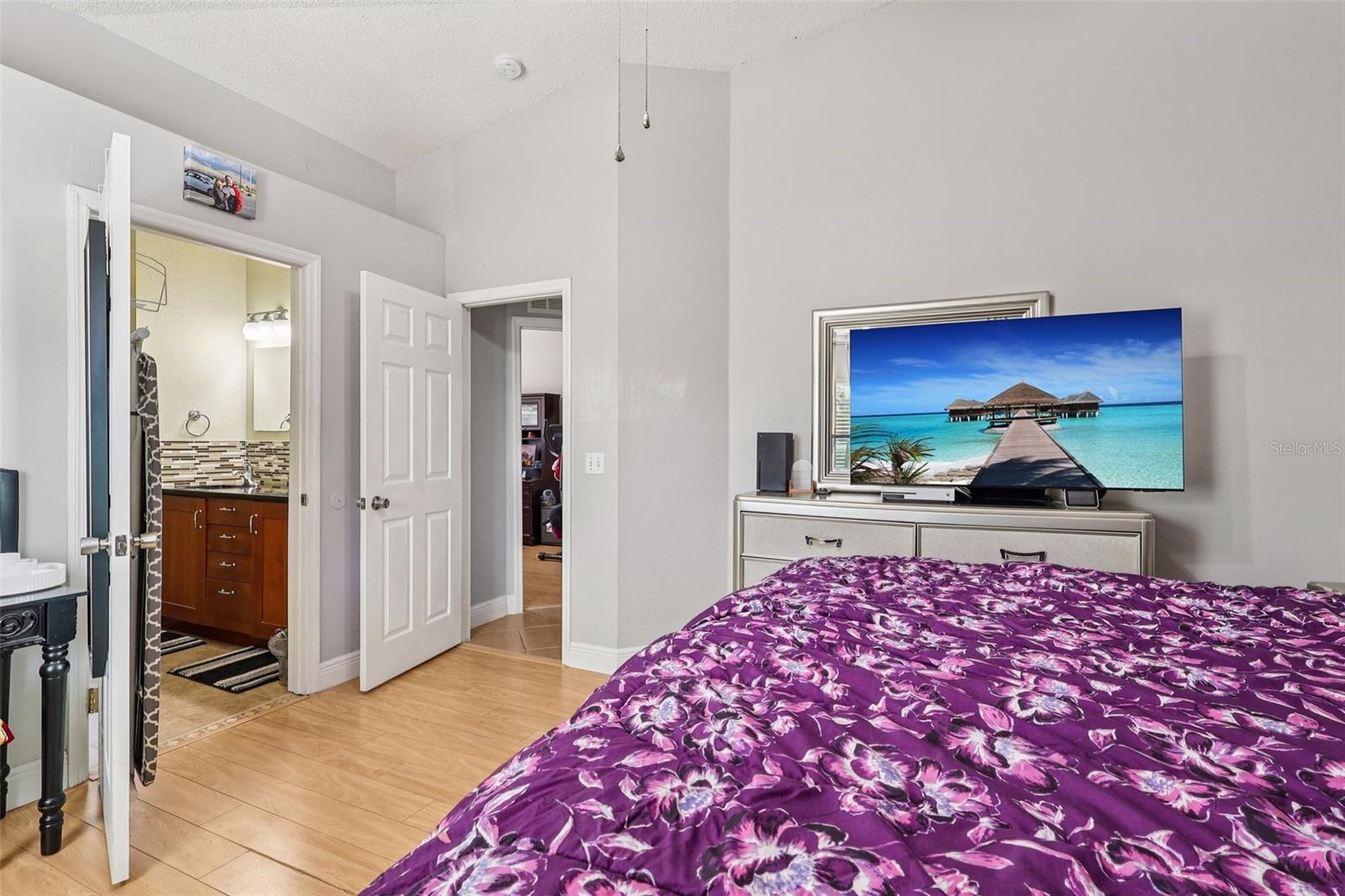 Image 23 of 32 For 111 Elgin Boulevard