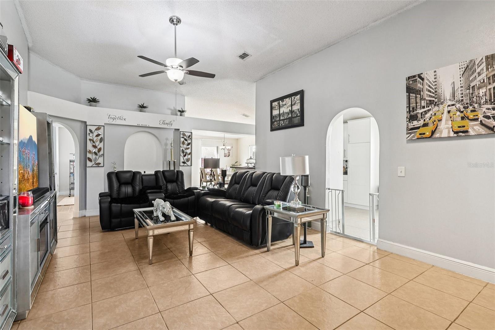 Image 5 of 32 For 111 Elgin Boulevard