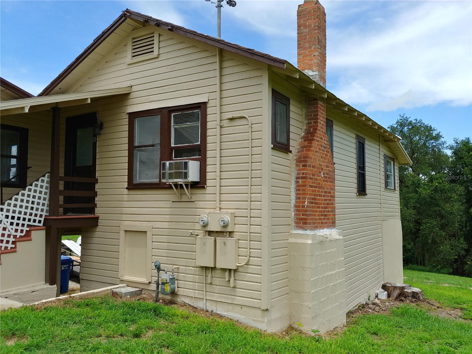 Image 17 of 43 For 423 Main Street A,b & C