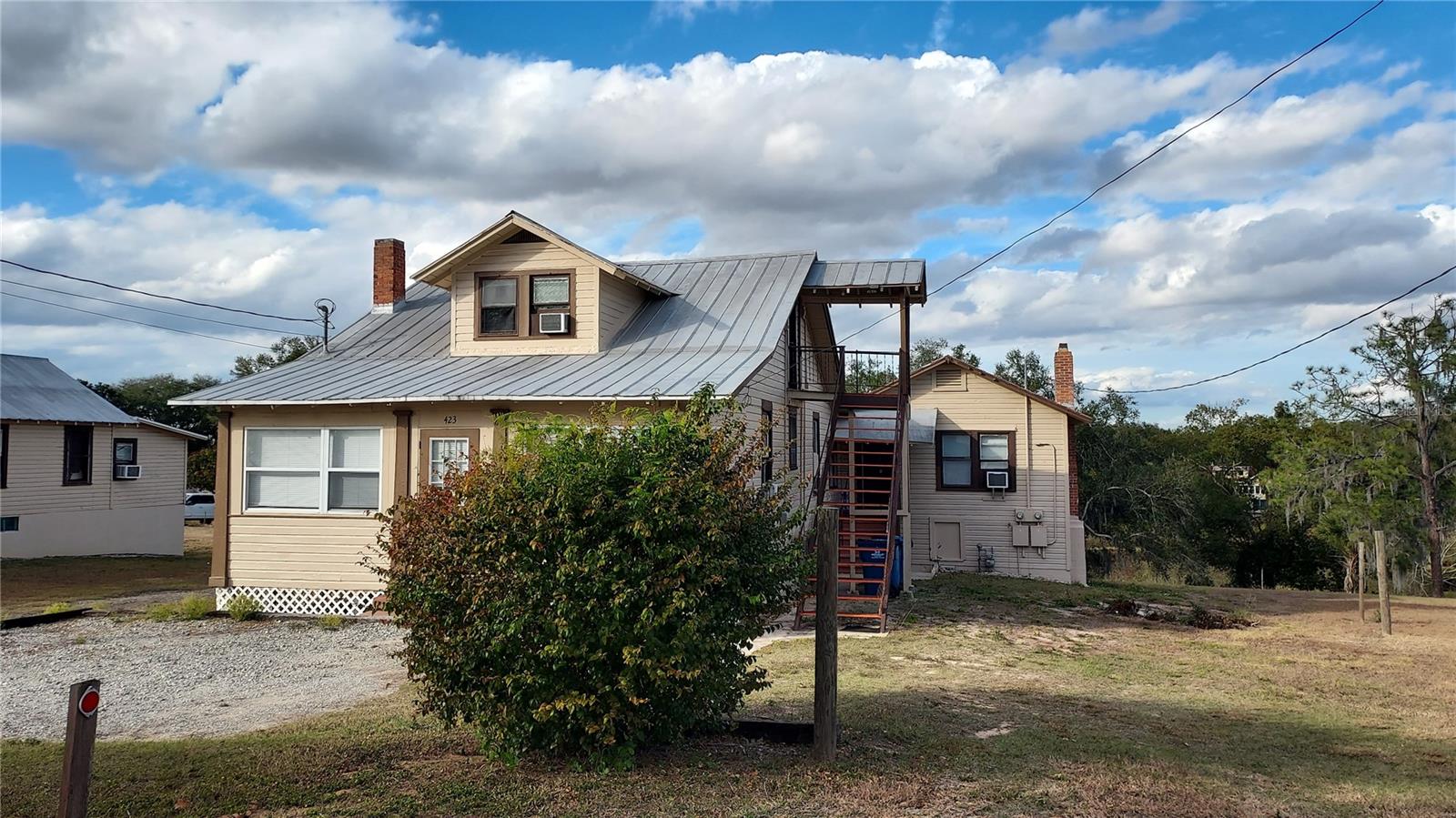 Image 40 of 43 For 423 Main Street A,b & C