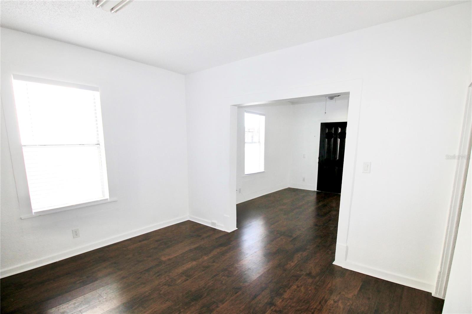 Image 11 of 78 For 608 Dundee Road