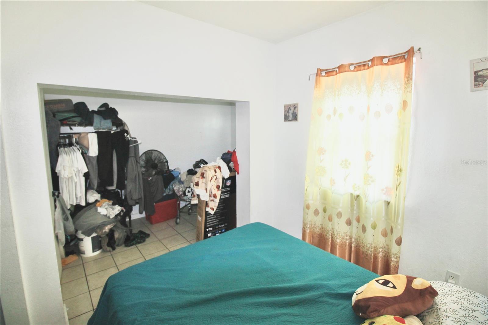 Image 30 of 78 For 608 Dundee Road