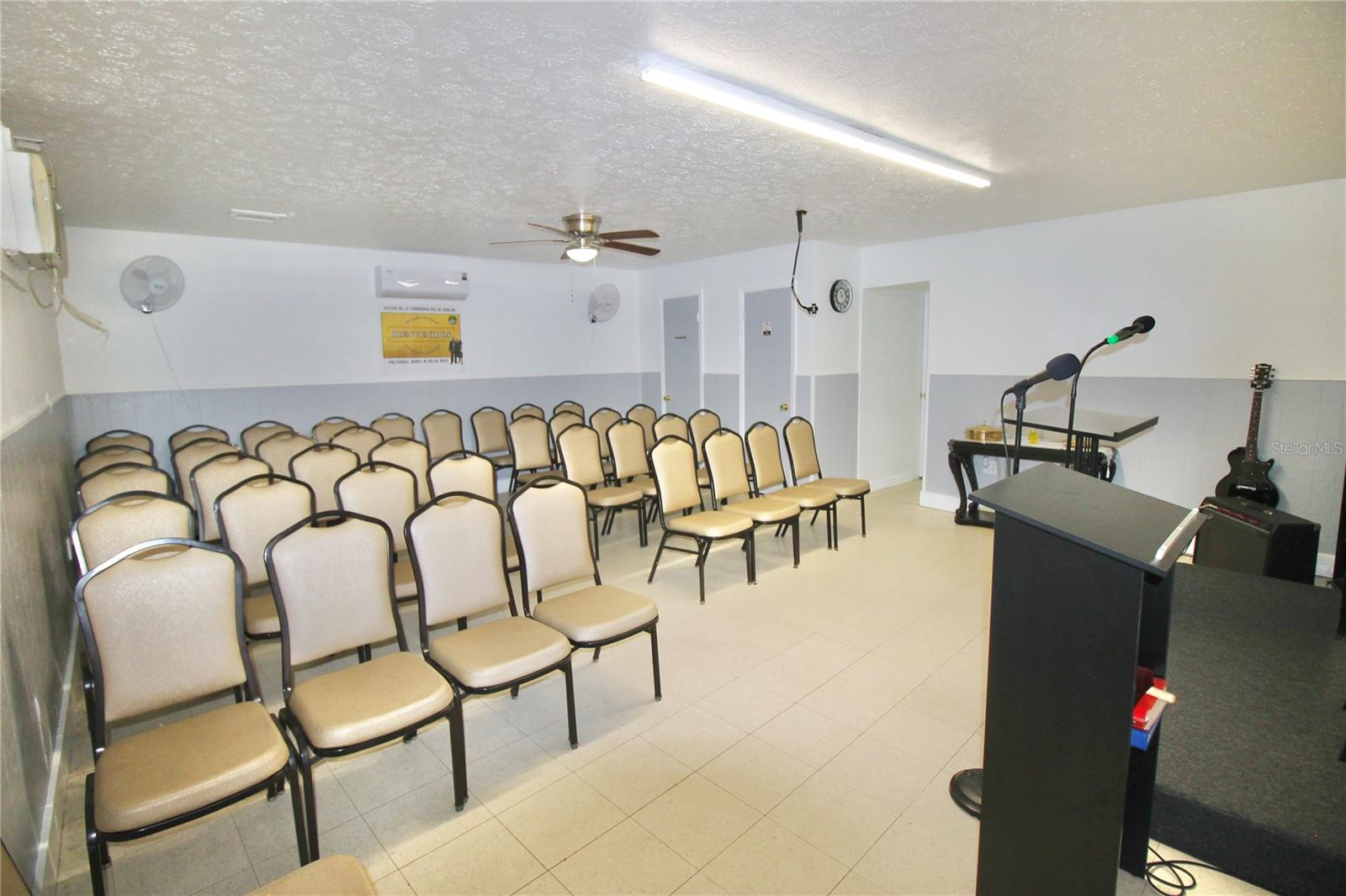 Image 39 of 78 For 608 Dundee Road