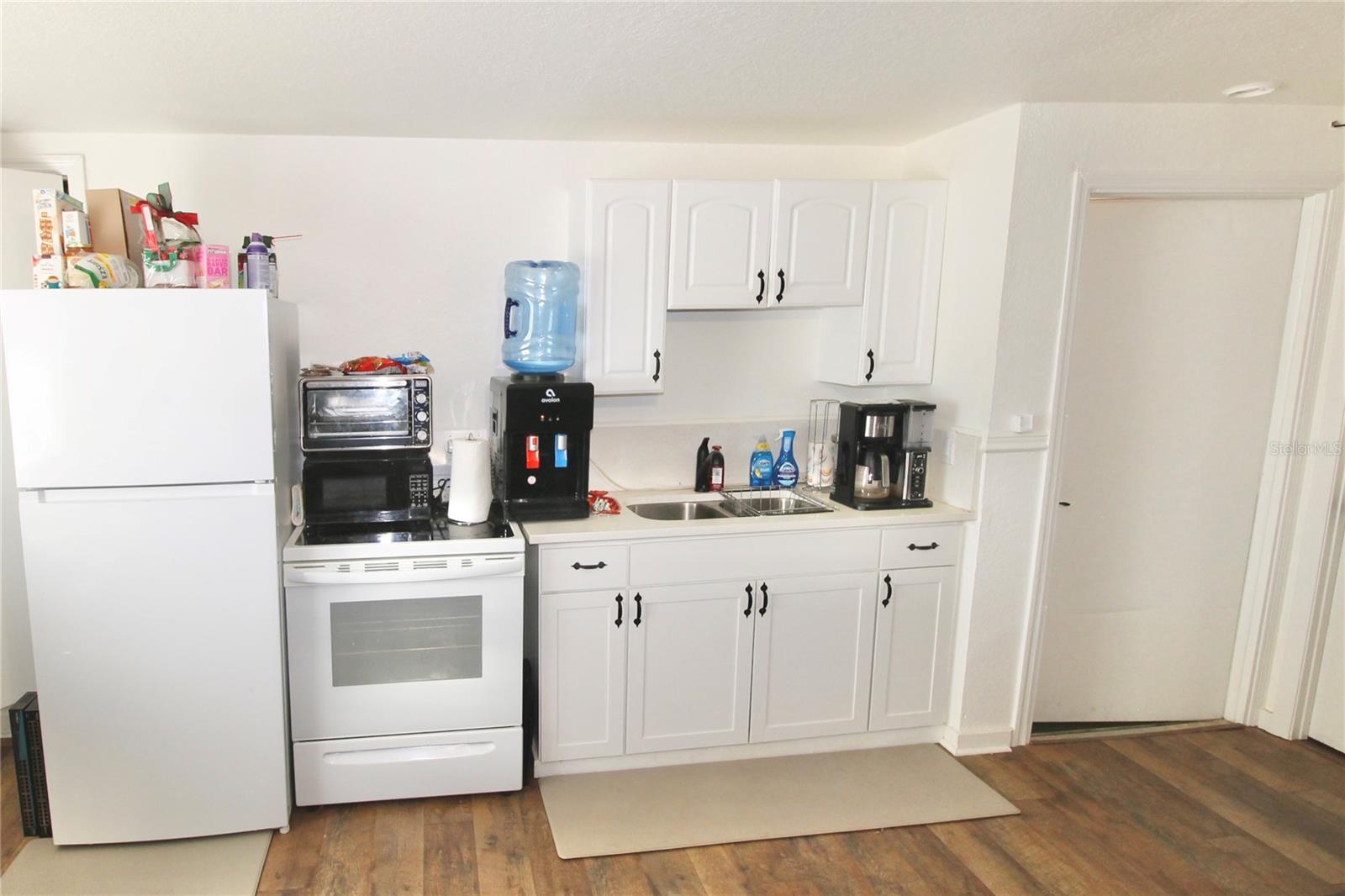 Image 62 of 78 For 608 Dundee Road