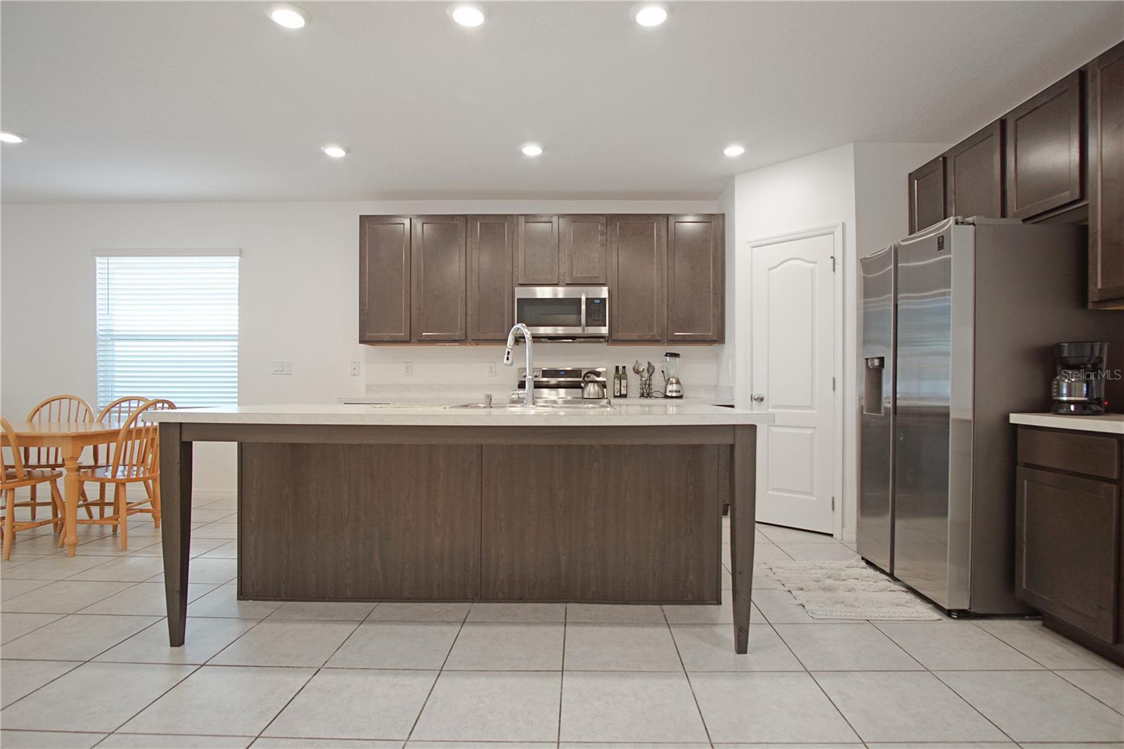 Image 10 of 27 For 920 Bocavista Court