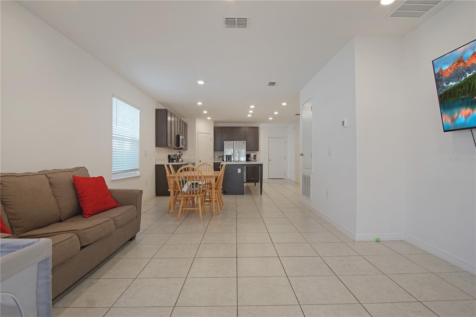 Image 13 of 27 For 920 Bocavista Court