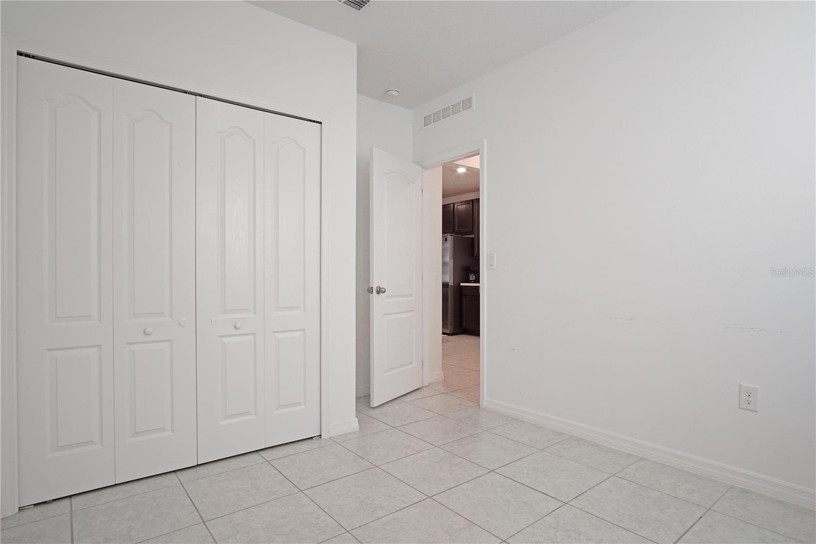 Image 21 of 27 For 920 Bocavista Court