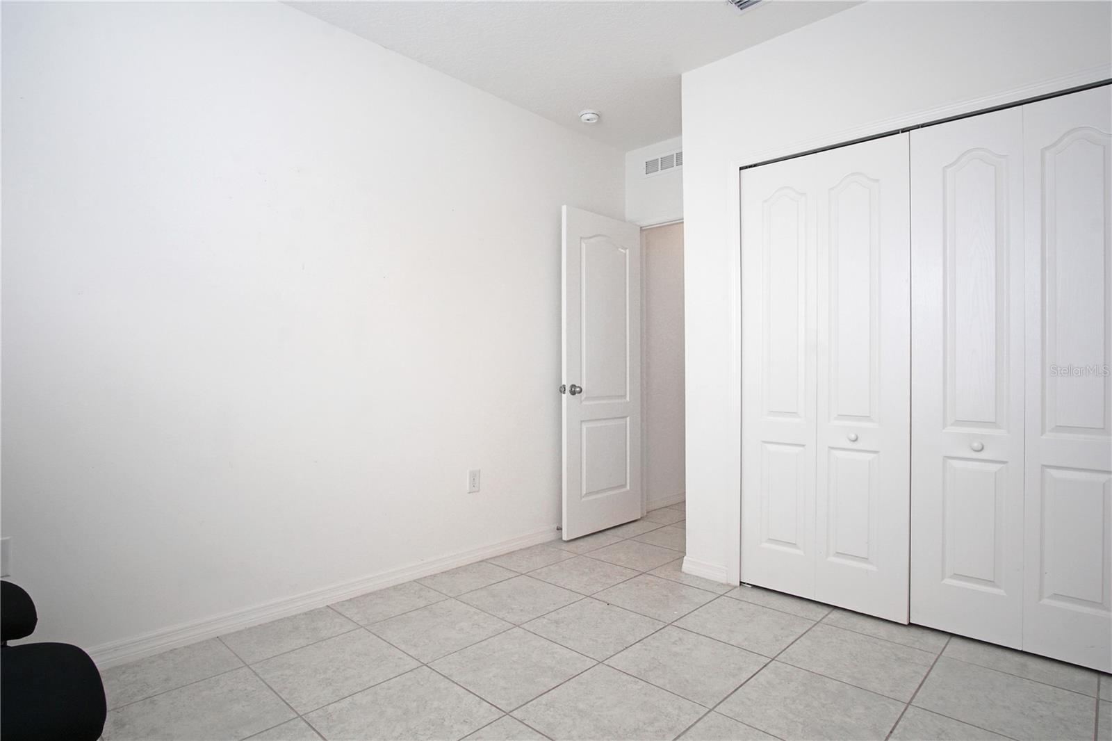 Image 24 of 27 For 920 Bocavista Court