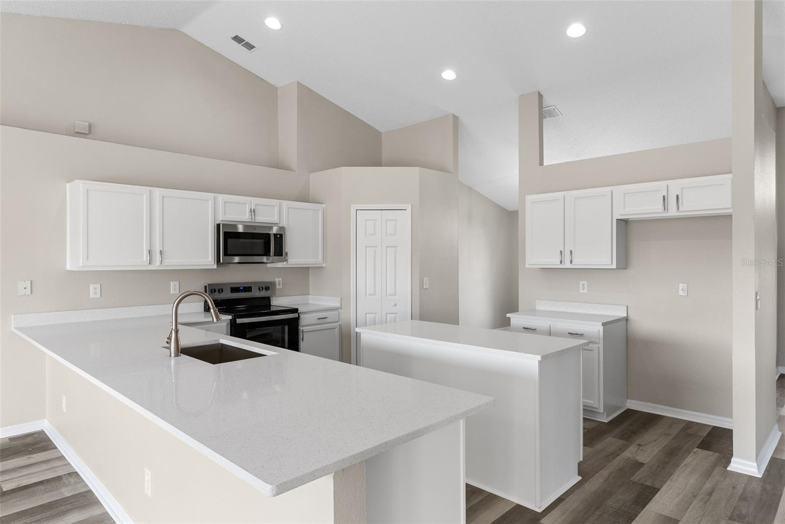 Image 11 of 33 For 169 Sanderling Drive