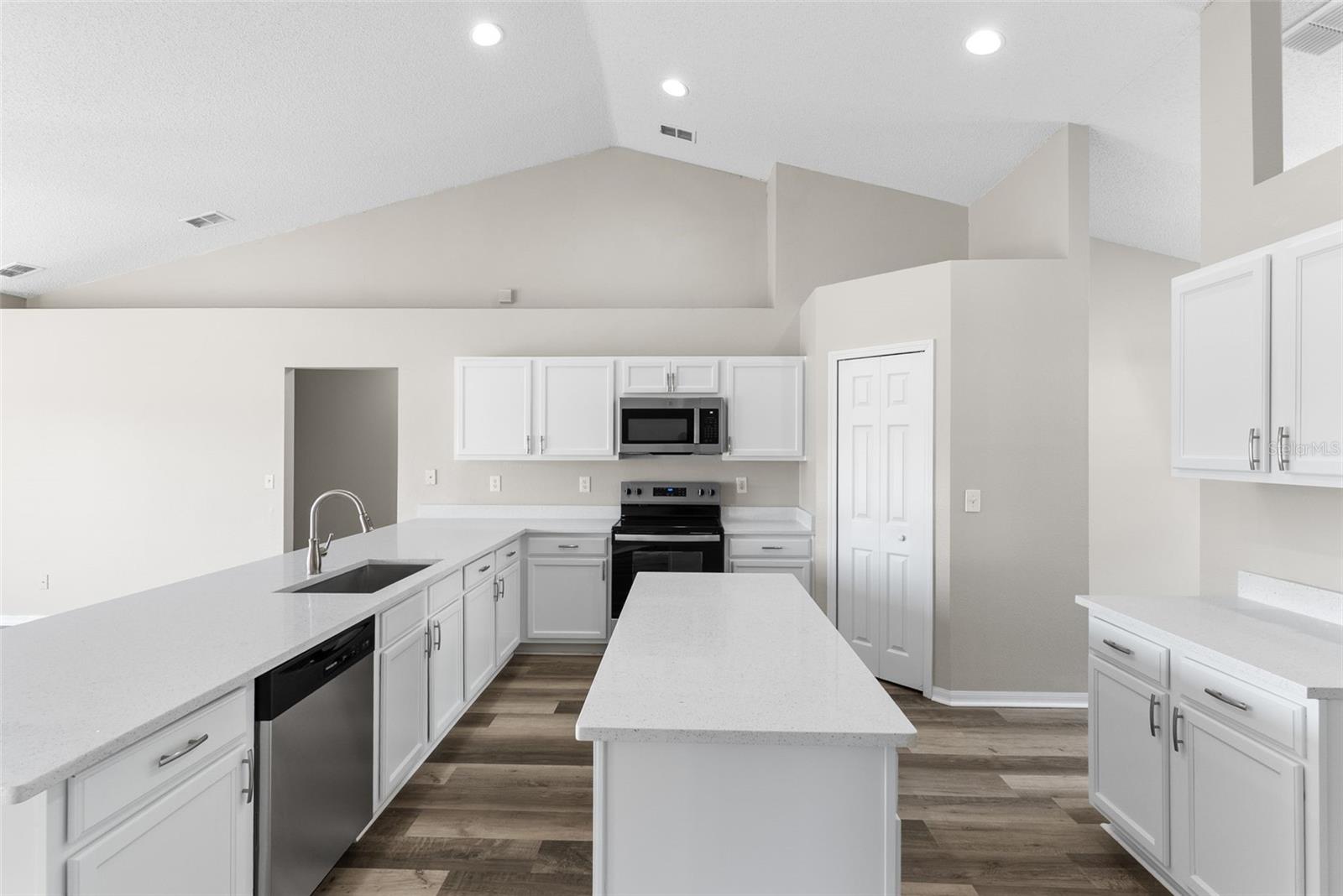 Image 13 of 33 For 169 Sanderling Drive